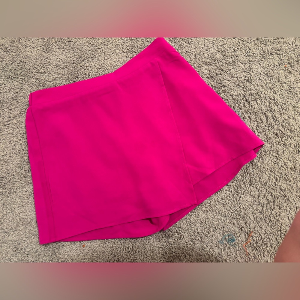 Women's Pink overlay shorts